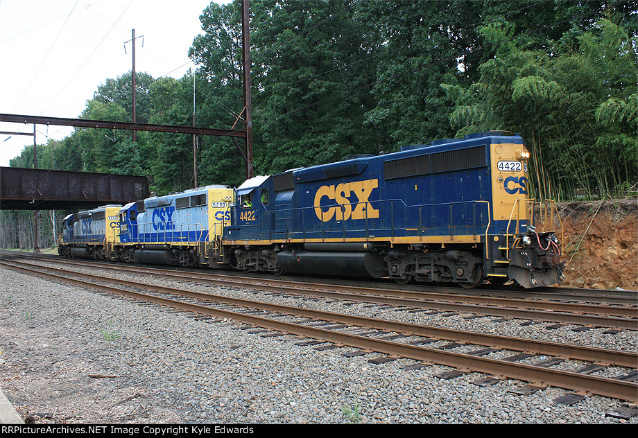 CSX GP40-2 #4422 on O033-14